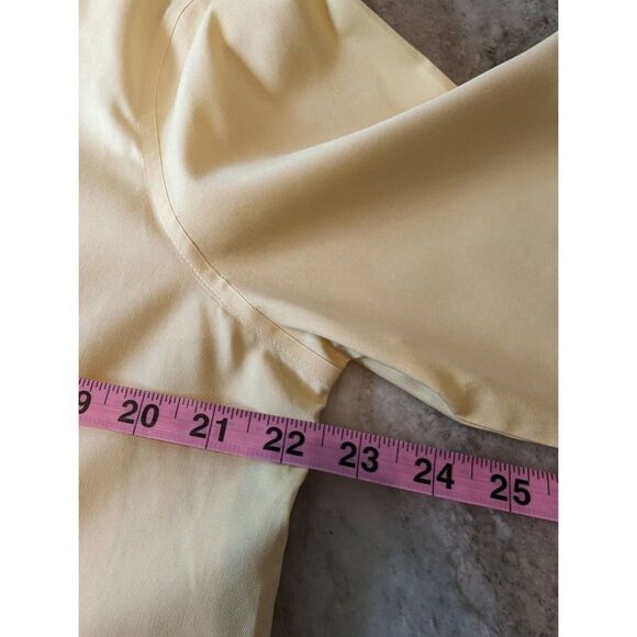 Chico's Button Up Shirt Women's Size 2 Yellow 3/4 Sleeves Wrinkle Resistant - Picture 8 of 11